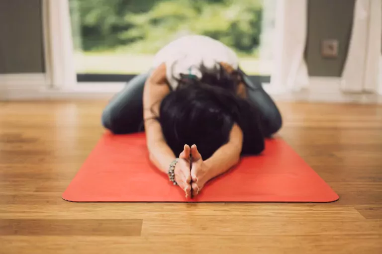 12 Health Benefits of Yin Yoga – Why is it good for you?